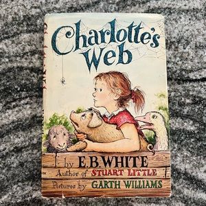 Free with bundle. Charlottes Web Vintage book